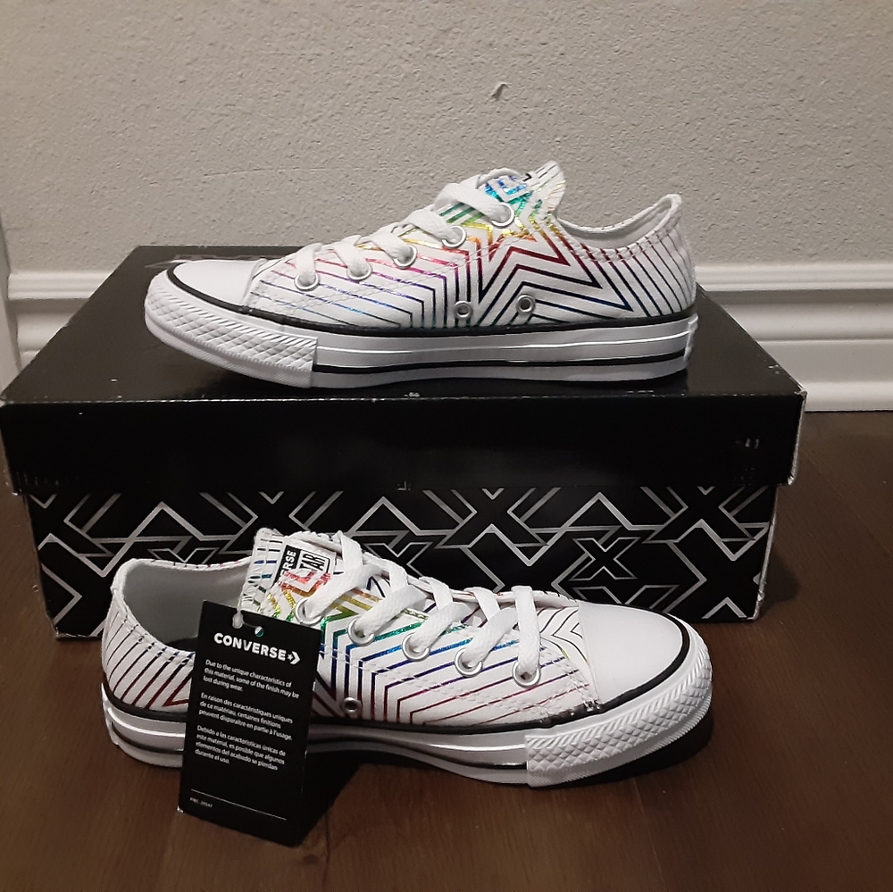 Converse - Picture 3 of 4